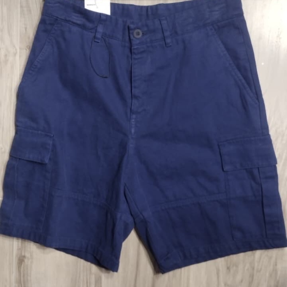 Zara Men's Navy Cargo Shorts size 30 brand new w tags